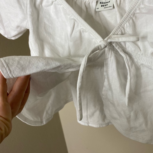 Aritzia Sunday Best White Cropped Blouse - Picture 4 of 6